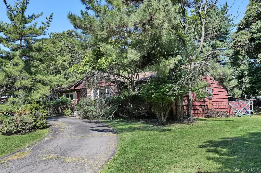 20 Crestview Terrace Monsey NY 10952