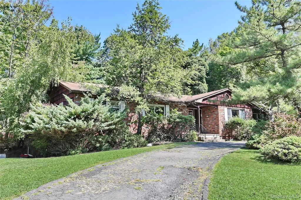 20 Crestview Terrace Monsey NY 10952