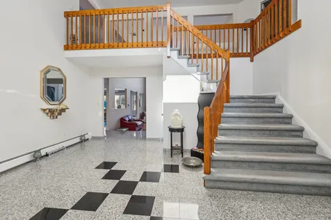 1 Deforest Court West Nyack NY 10994