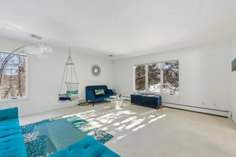 1 Deforest Court West Nyack NY 10994