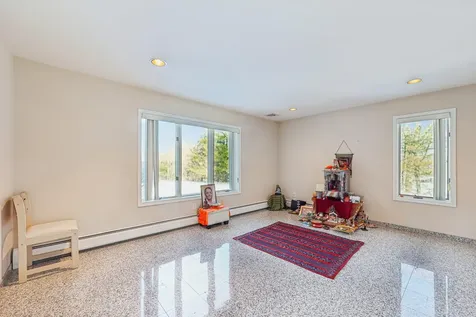 1 Deforest Court West Nyack NY 10994