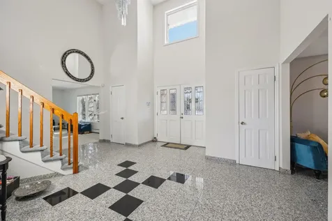 1 Deforest Court West Nyack NY 10994