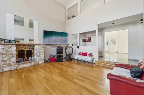 1 Deforest Court West Nyack NY 10994