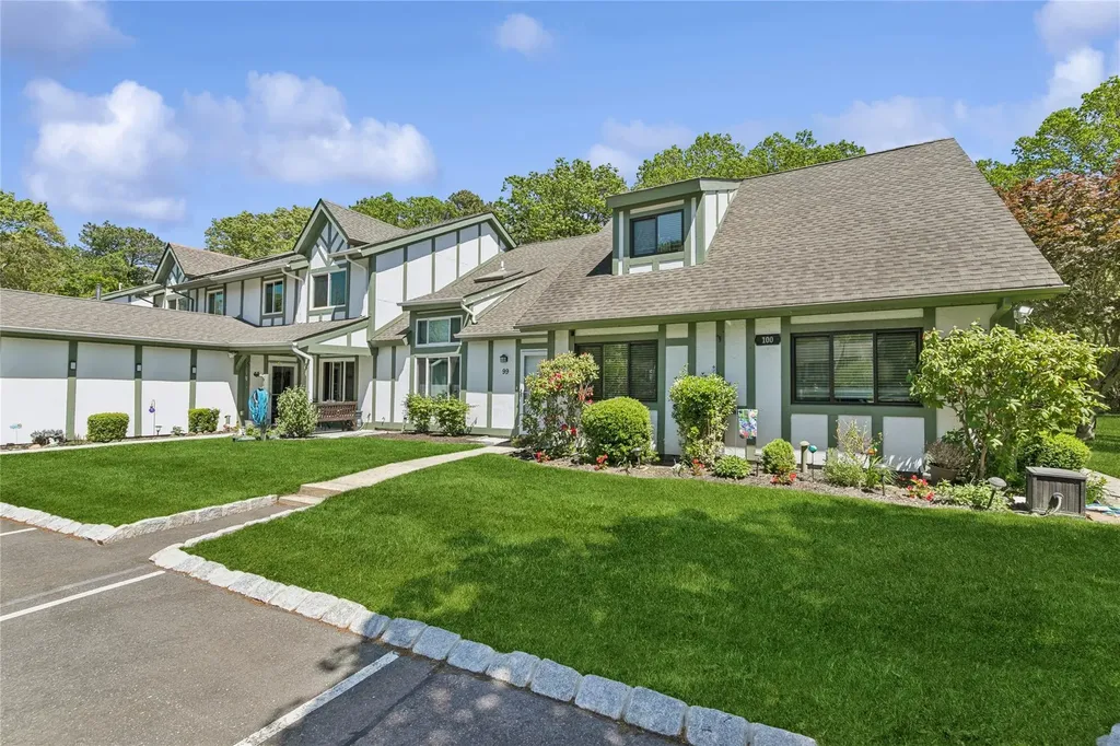 99 Drexelgate Court Middle Island NY 11953