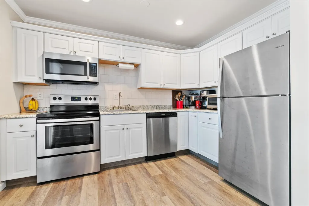 99 Drexelgate Court Middle Island NY 11953