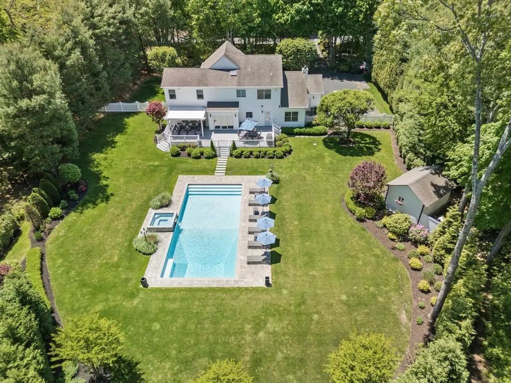 31 Inlet View Path East Moriches NY 11940