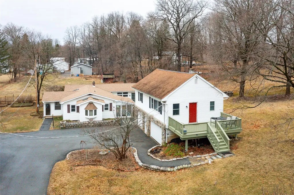 11-13 Eldridge Lane Red Hook NY 12571