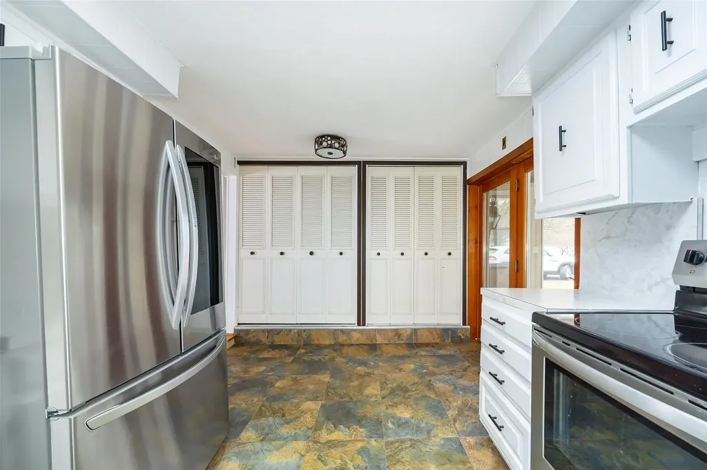 11-13 Eldridge Lane Red Hook NY 12571