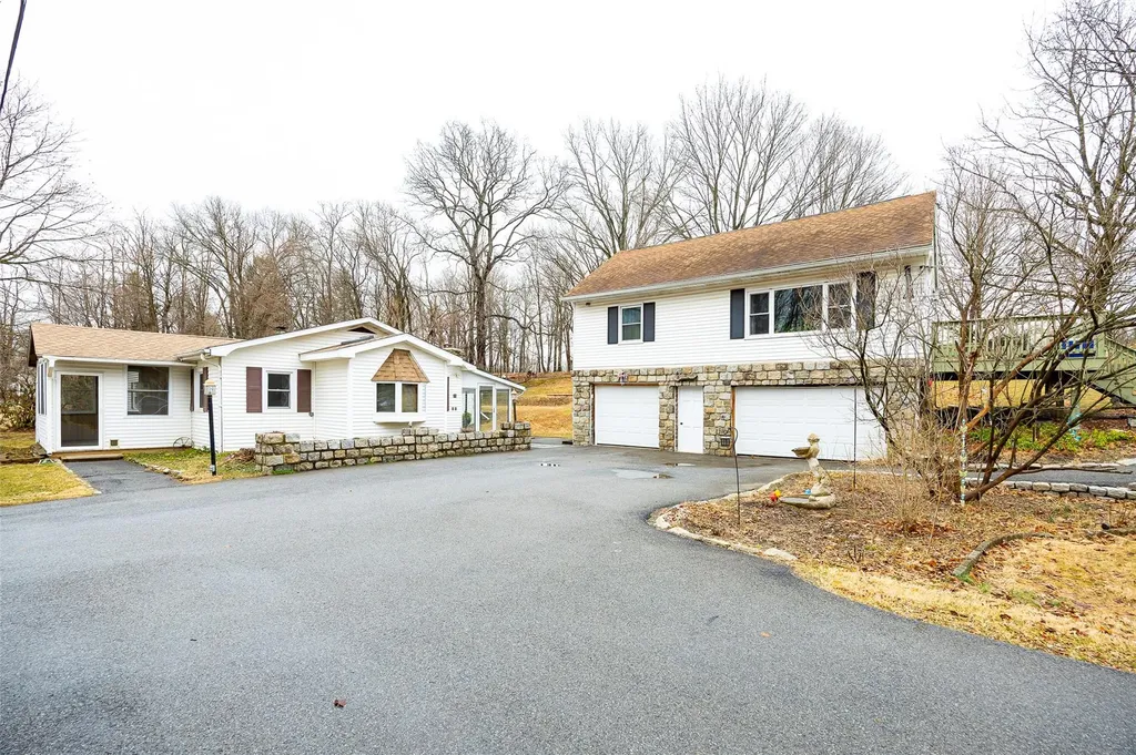 11-13 Eldridge Lane Red Hook NY 12571