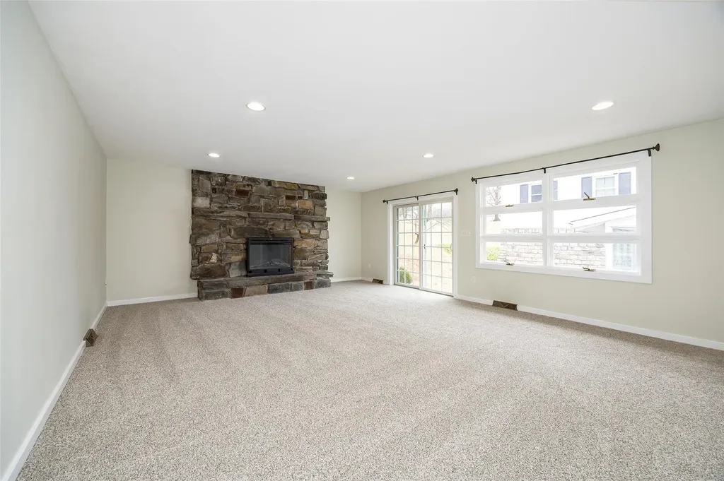 11-13 Eldridge Lane Red Hook NY 12571
