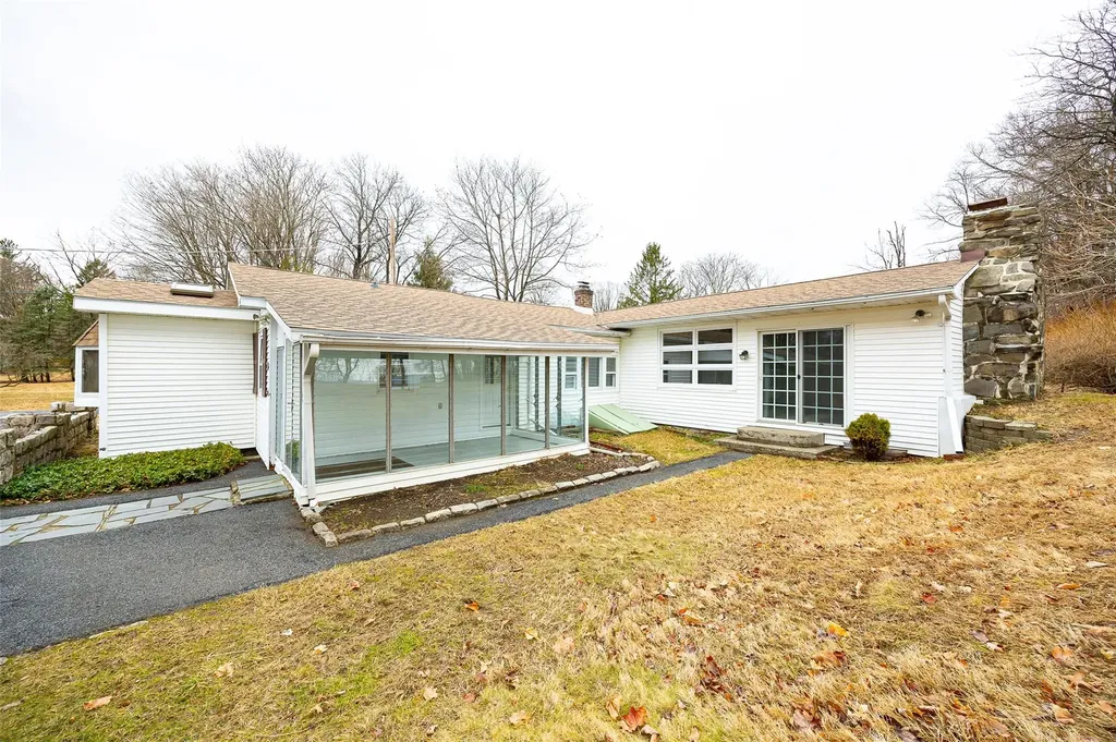 11-13 Eldridge Lane Red Hook NY 12571