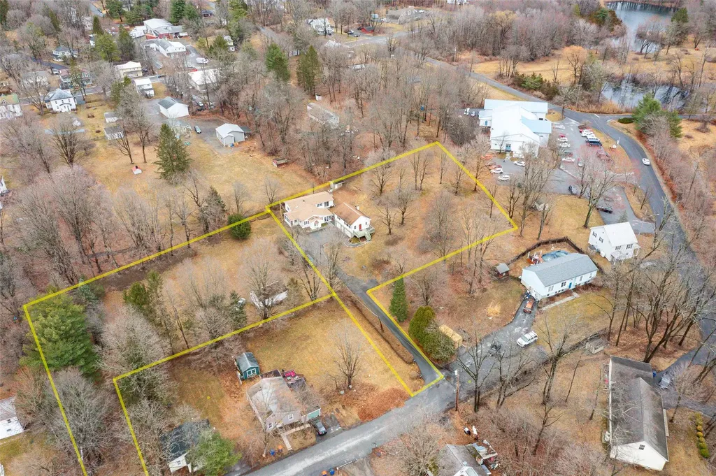 11-13 Eldridge Lane Red Hook NY 12571