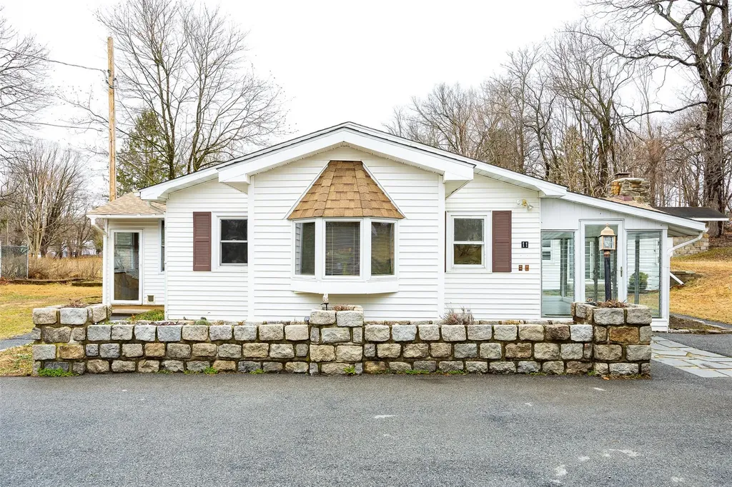11-13 Eldridge Lane Red Hook NY 12571