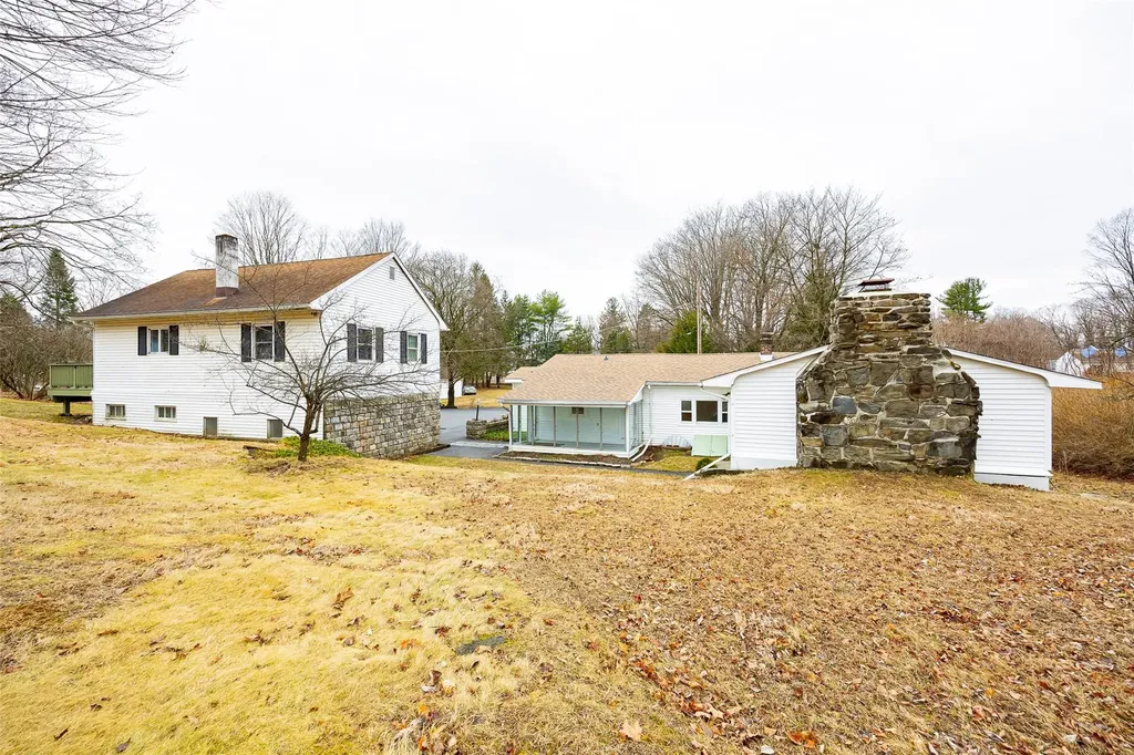 11-13 Eldridge Lane Red Hook NY 12571