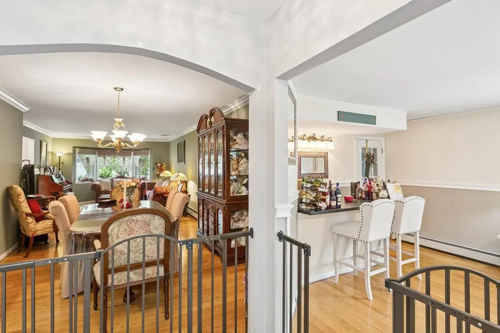 22 Ridge Road Shirley NY 11967
