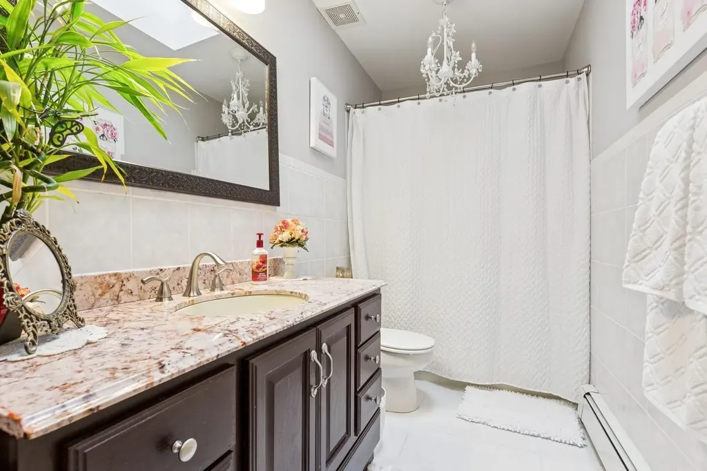 22 Ridge Road Shirley NY 11967
