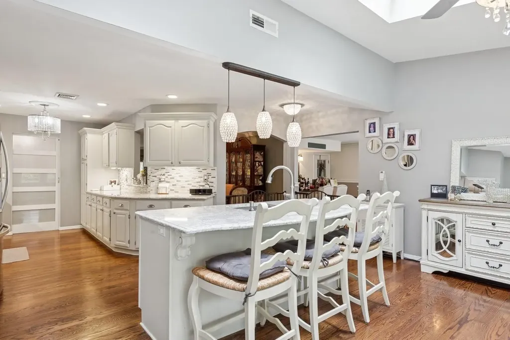 22 Ridge Road Shirley NY 11967