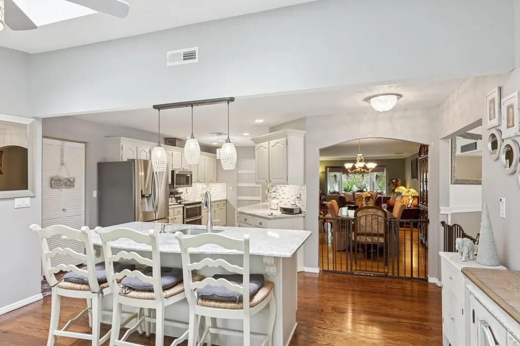 22 Ridge Road Shirley NY 11967