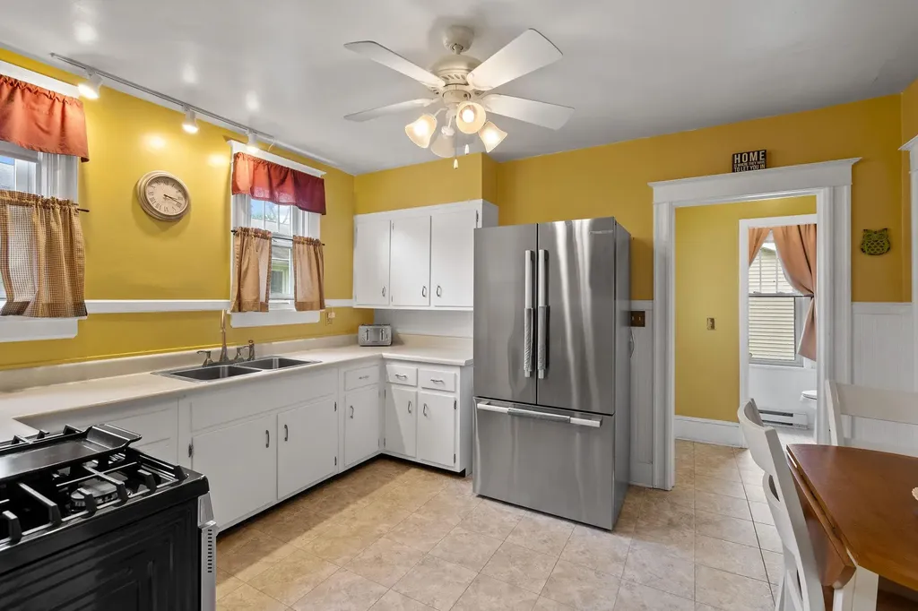 323 Hooker Avenue Poughkeepsie NY 12603
