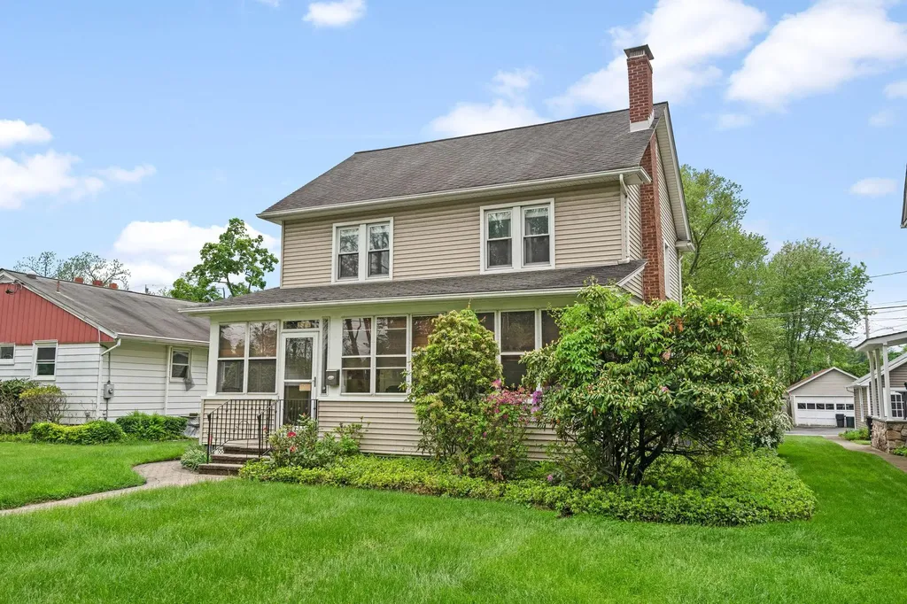 323 Hooker Avenue Poughkeepsie NY 12603