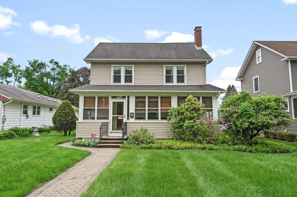 323 Hooker Avenue Poughkeepsie NY 12603