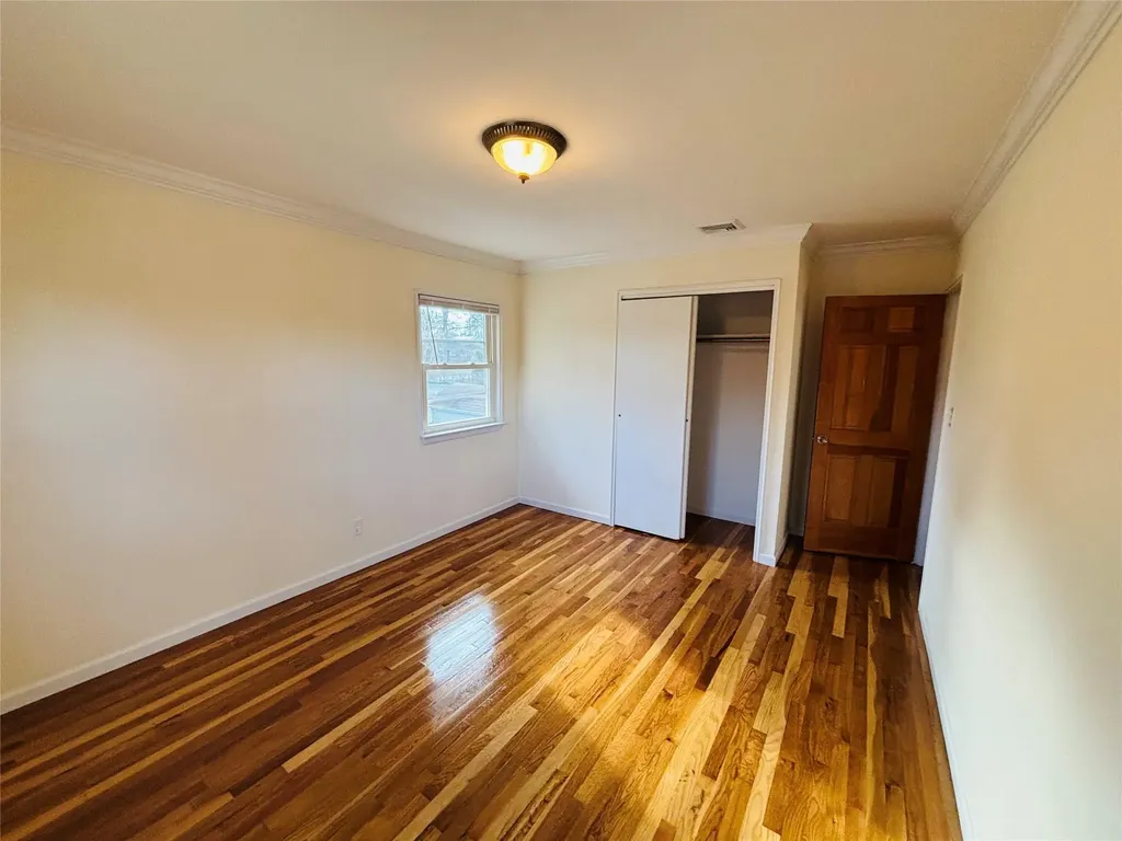 71 Willits Road Glen Cove NY 11542