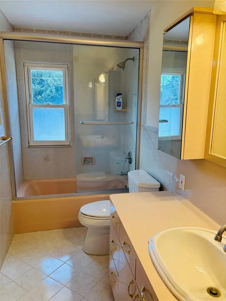 71 Willits Road Glen Cove NY 11542