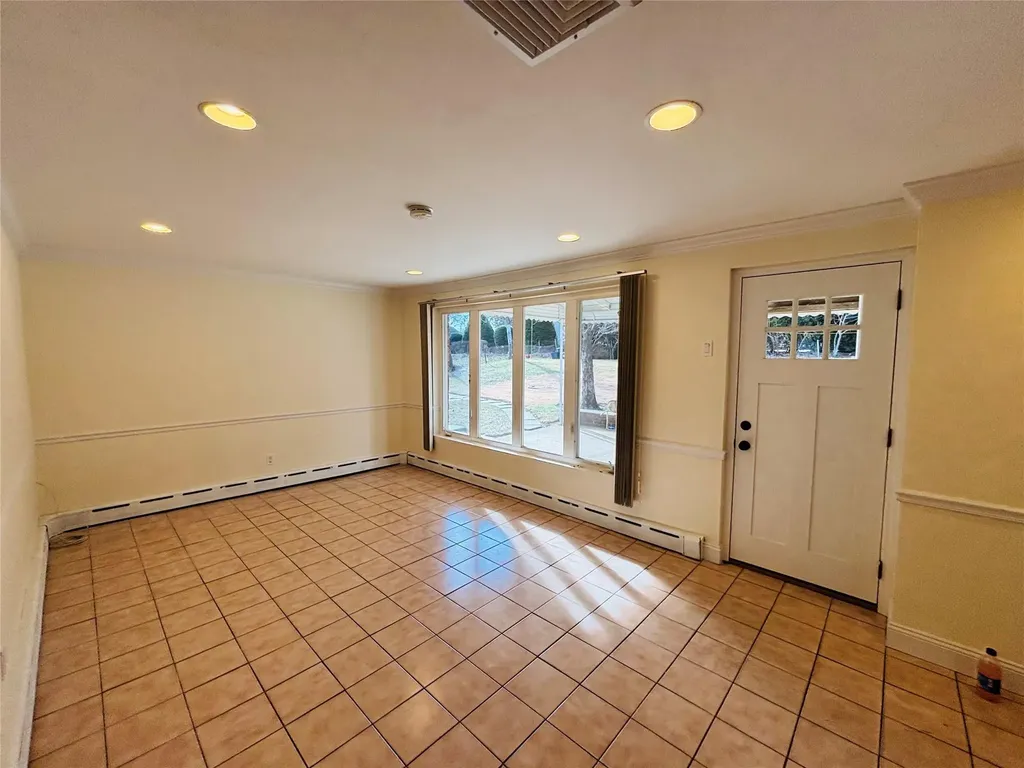 71 Willits Road Glen Cove NY 11542