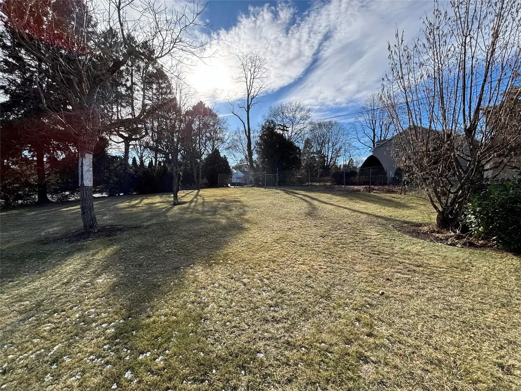 71 Willits Road Glen Cove NY 11542