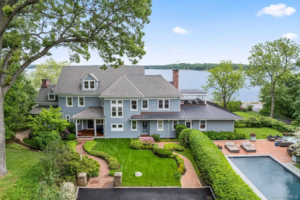 998 West Shore Road Mill Neck NY 11771