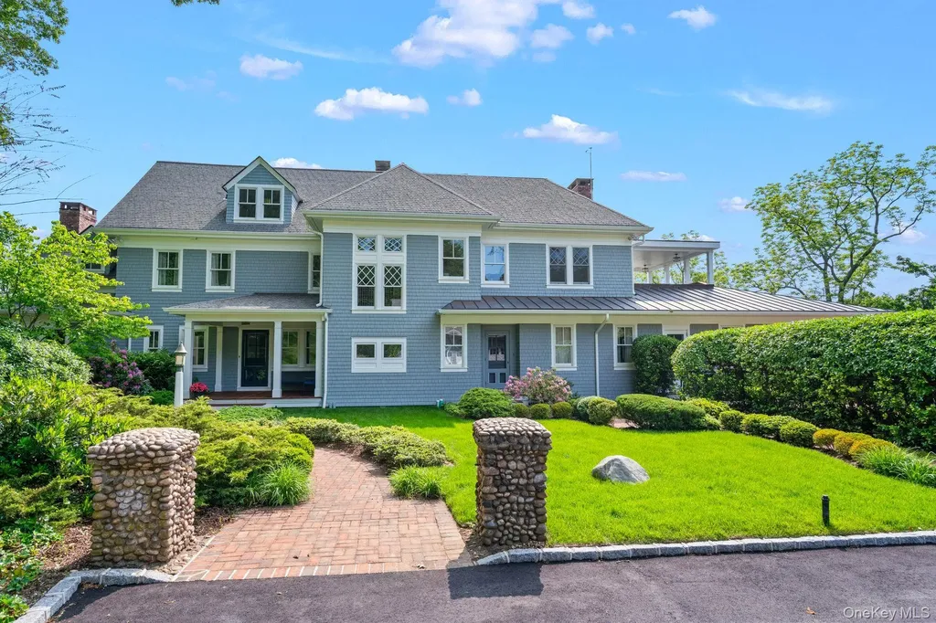 998 West Shore Road Mill Neck NY 11771