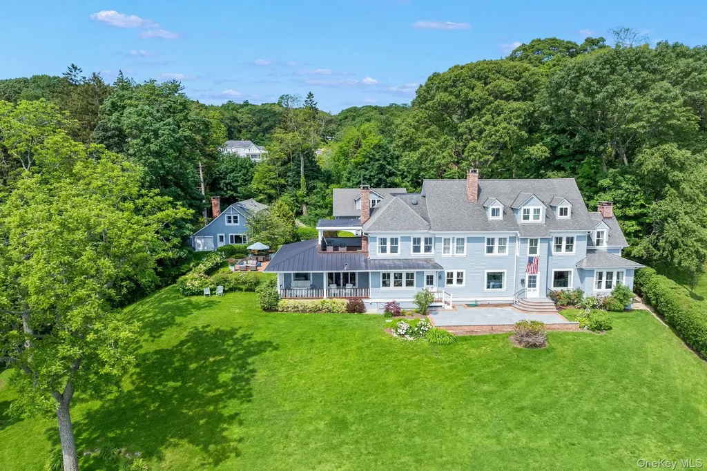 998 West Shore Road Mill Neck NY 11771
