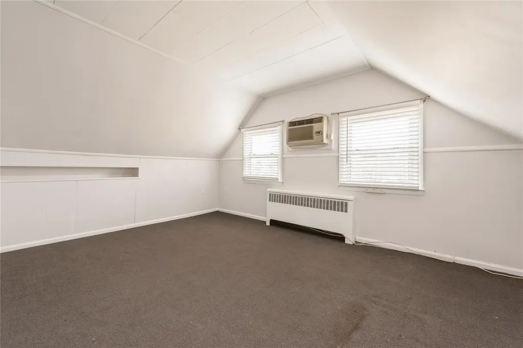 8 Sandy Lane Levittown NY 11756