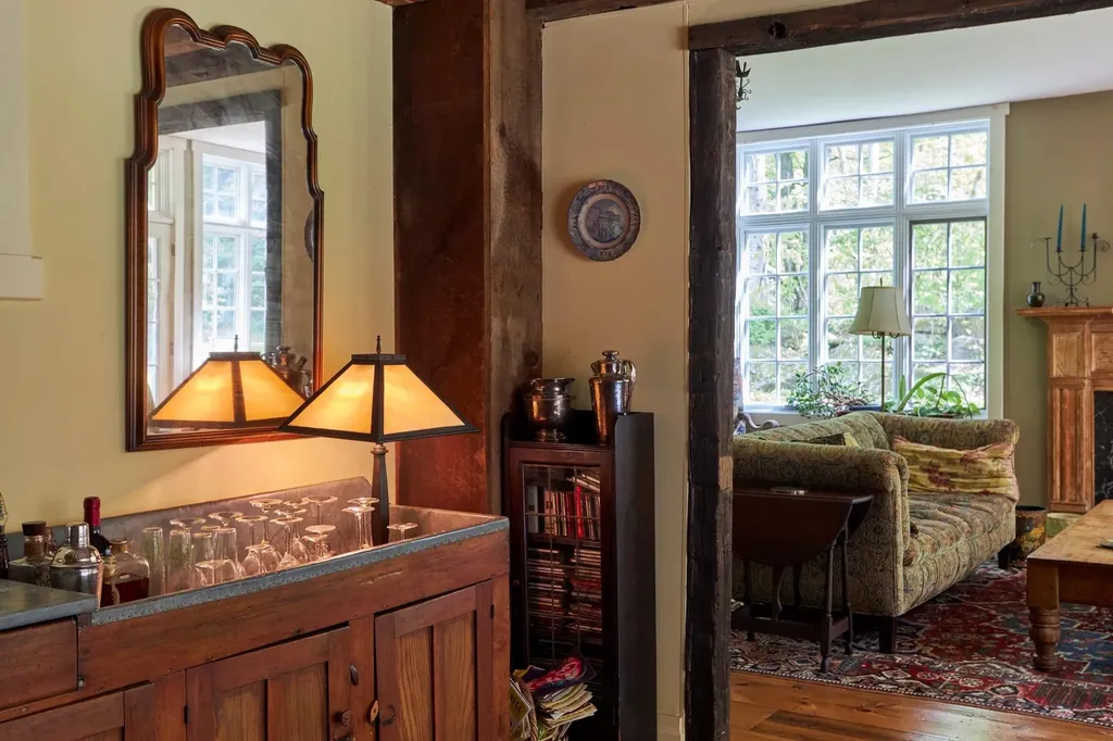 43 Mcmanus Terrace Red Hook NY 12571