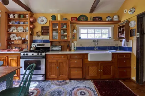 43 Mcmanus Terrace Red Hook NY 12571