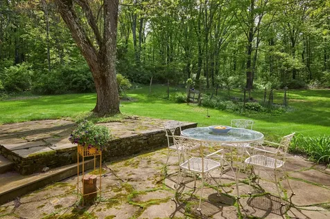 43 Mcmanus Terrace Red Hook NY 12571