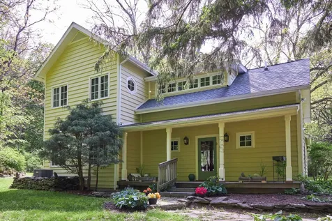 43 Mcmanus Terrace Red Hook NY 12571