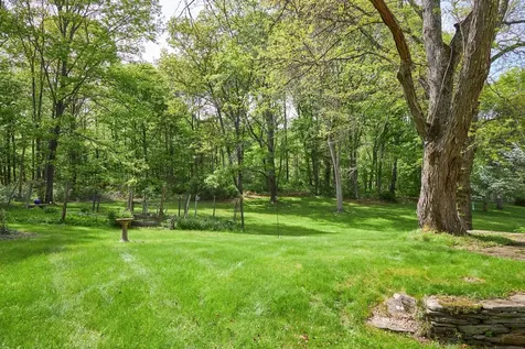 43 Mcmanus Terrace Red Hook NY 12571