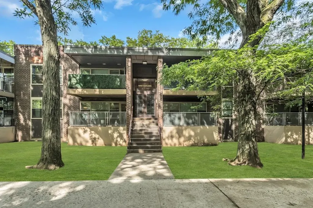 12427 Flatlands Avenue Brooklyn NY 11208