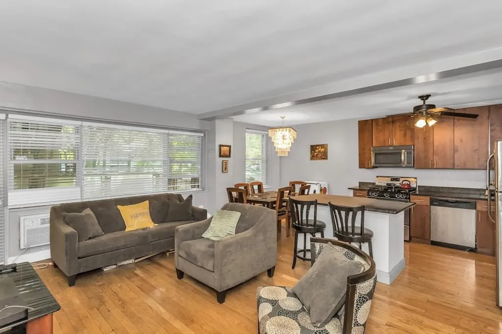 12427 Flatlands Avenue Brooklyn NY 11208