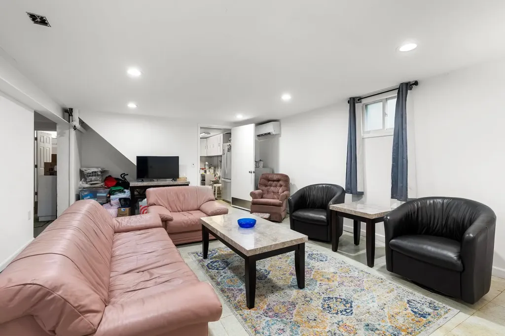 219 Tompkins Avenue Yonkers NY 10703