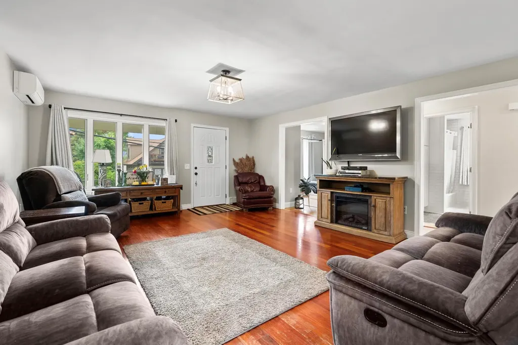 219 Tompkins Avenue Yonkers NY 10703