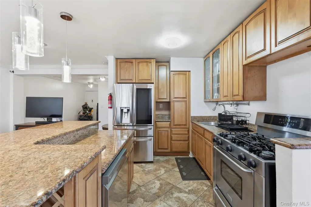 495 Odell Avenue Yonkers NY 10703