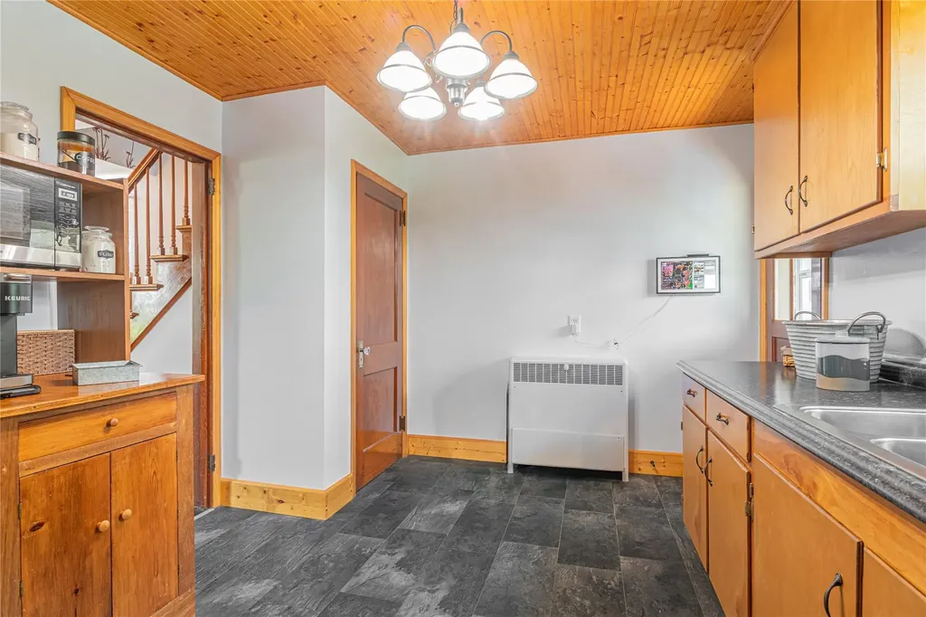 22 Deerfield Place Beacon NY 12508