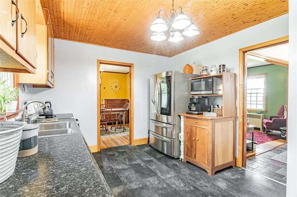 22 Deerfield Place Beacon NY 12508