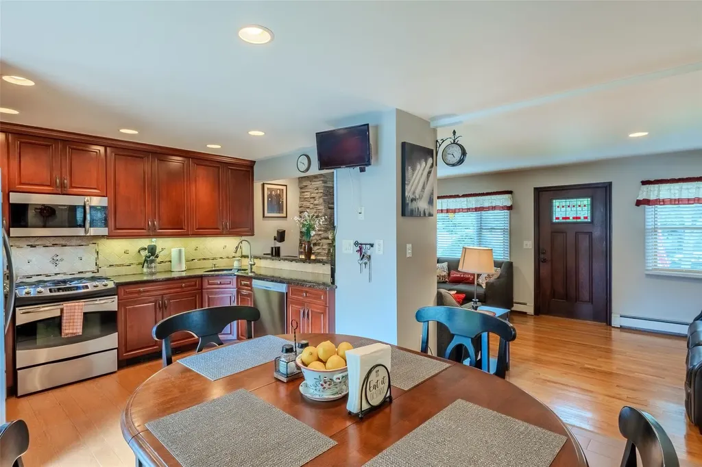 12 Whitman Avenue Bellmore NY 11710