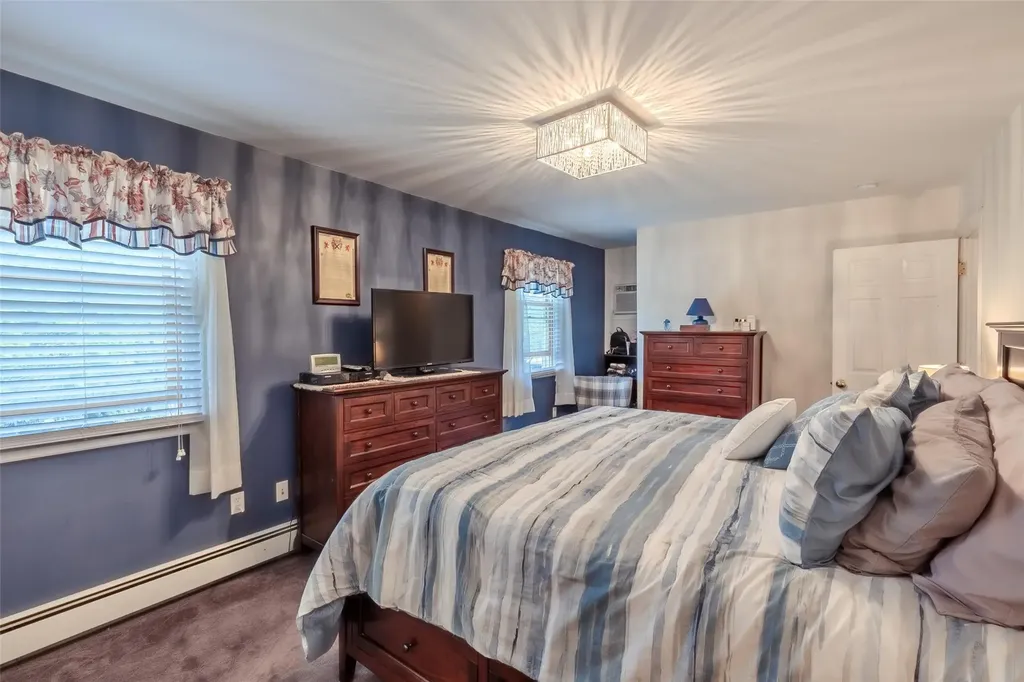 12 Whitman Avenue Bellmore NY 11710