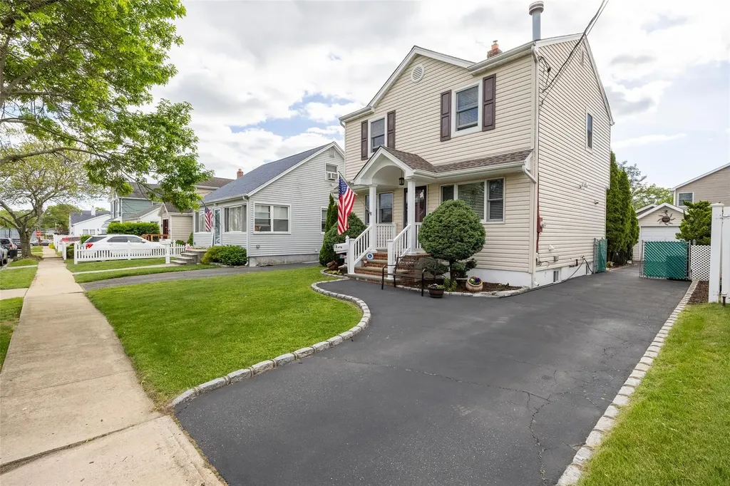 12 Whitman Avenue Bellmore NY 11710