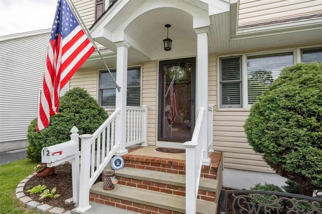 12 Whitman Avenue Bellmore NY 11710
