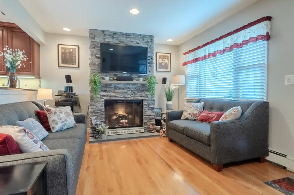 12 Whitman Avenue Bellmore NY 11710